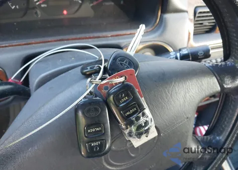 2001 Toyota Camry Solara Se V6 из США, поврежденный, VIN 2T1CF22P11C462298